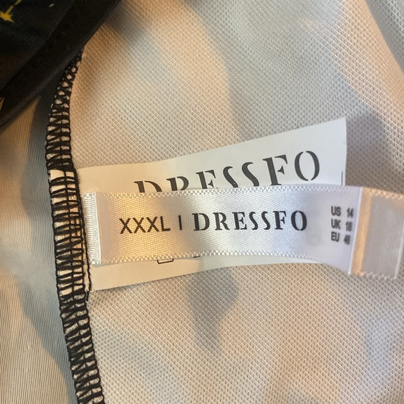 THREE PIECE SWIMSUIT - LIKE NEW! Size XXXL. Swimsuit bottom and 2 tops. - Picture 8 of 9